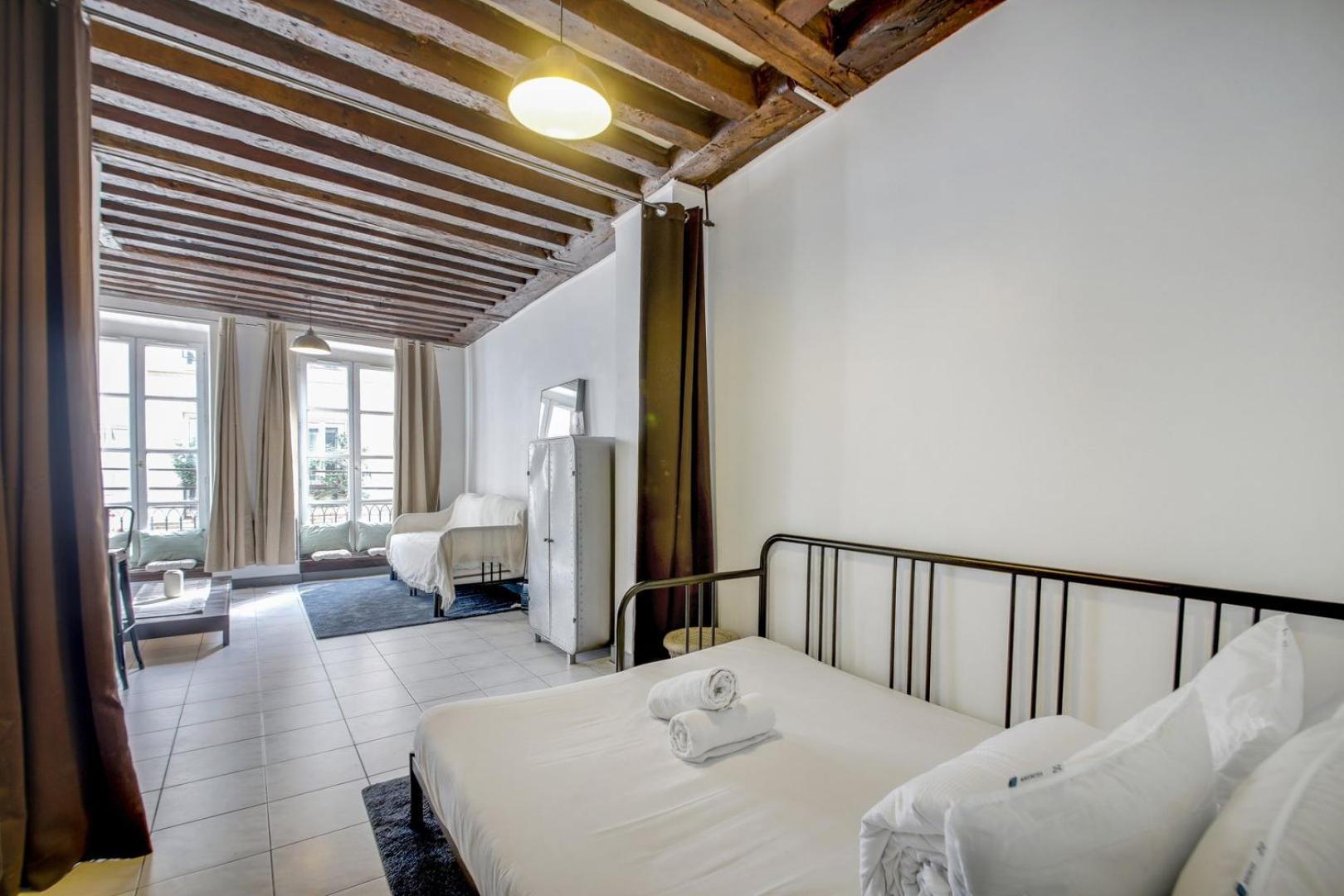 Paris Marais Lombards Apartment ภายนอก รูปภาพ