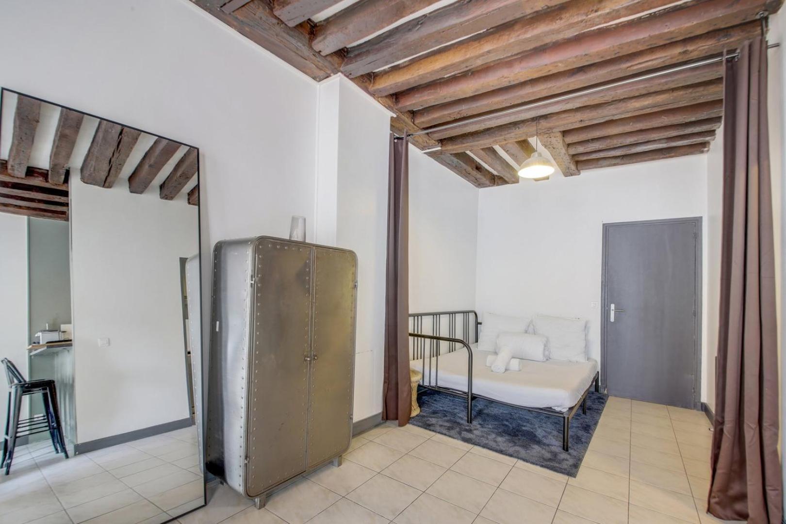 Paris Marais Lombards Apartment ภายนอก รูปภาพ